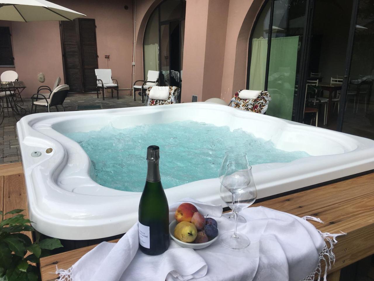 L'Aromatario Bed and Breakfast Neive Εξωτερικό φωτογραφία